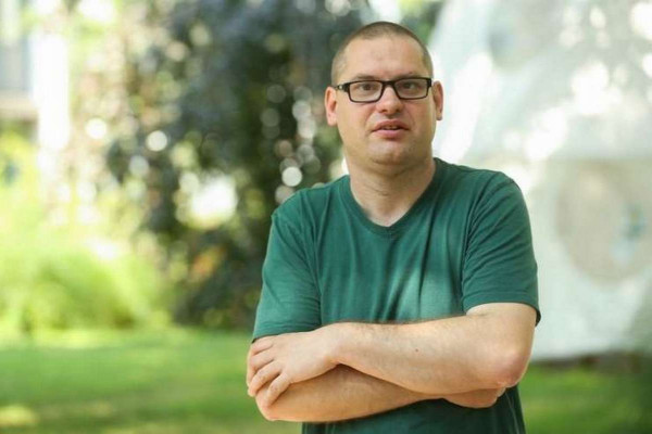 Profesor Maver: Izsiljeni odstop zdravstvenega ministra je dokaz, da se ideološki pohod nadaljuje